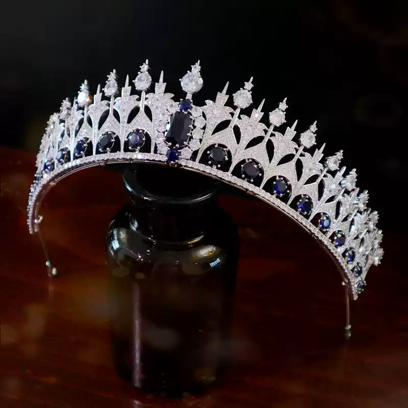 Luxurious Bridal Tiara Silver Crown – Bridal Headpiece for Wedding