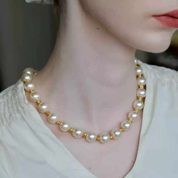 Courtly Dreams – Handmade Vintage Pearl Necklace – Buckingham Palace