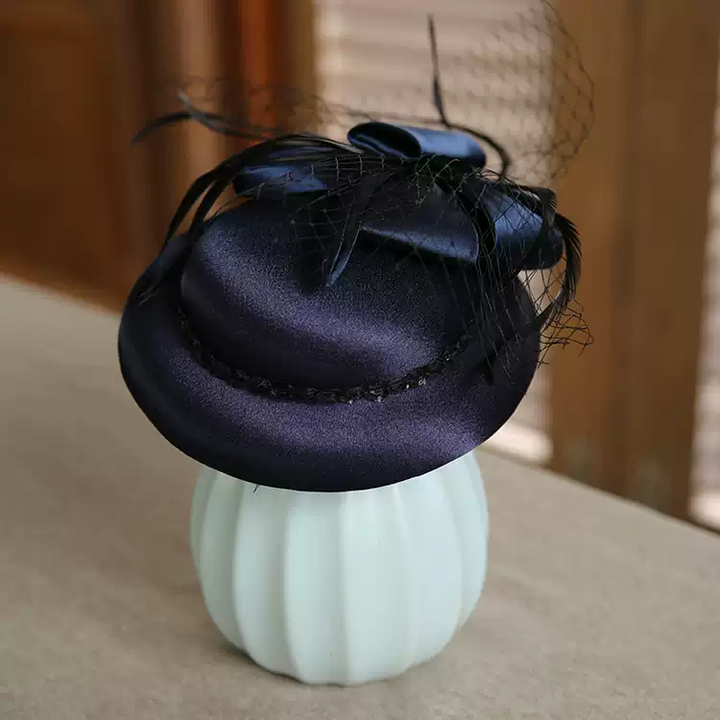 Vintage-Inspired White Bridal Fascinator - Vintage Bridal Hats with Bow and Veil