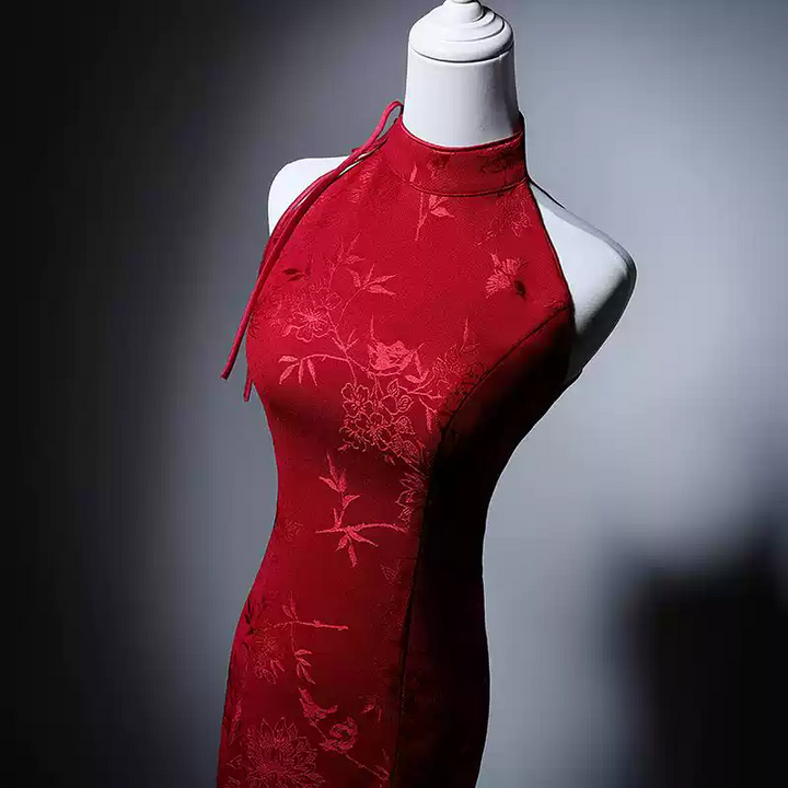 Red Qipao Dress with Halter Neck – Elegant Sleeveless Cheongsam with Side Knot Details Custom Order Plus Size