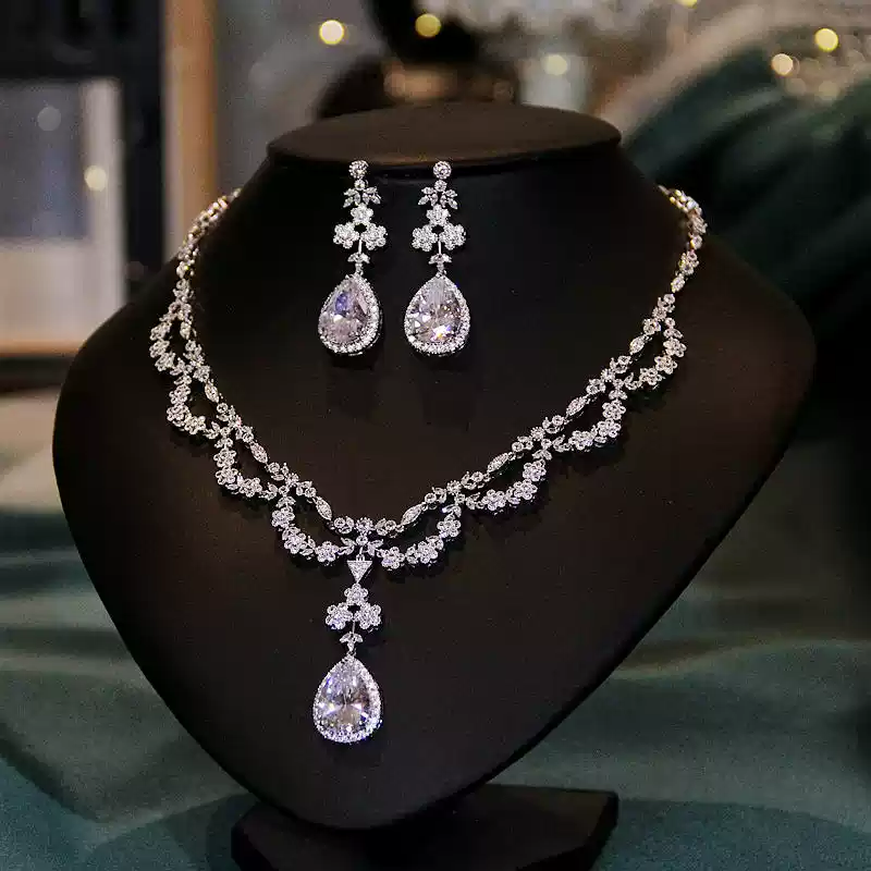 Luxury Zircon Necklace and Earrings Set – Elegant Bridal Jewelry Set