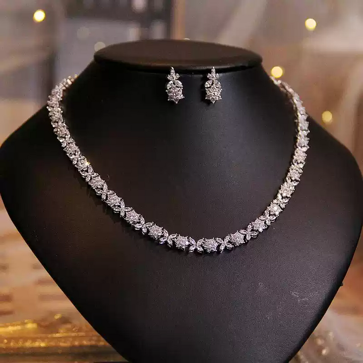 Petal Lattice – Floral Crystal Necklace & Earrings Set