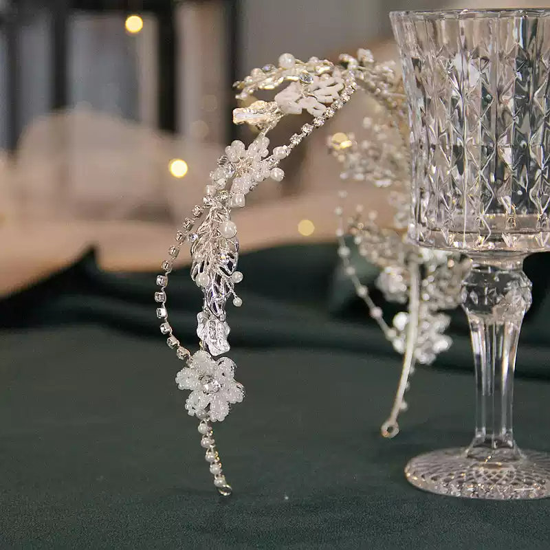 Frosted Blossom – Pearl & Crystal Bridal Headband