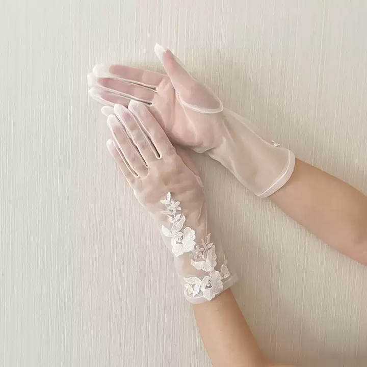 Vintage-Inspired White  Floral Embroidered Tulle Bridal Gloves