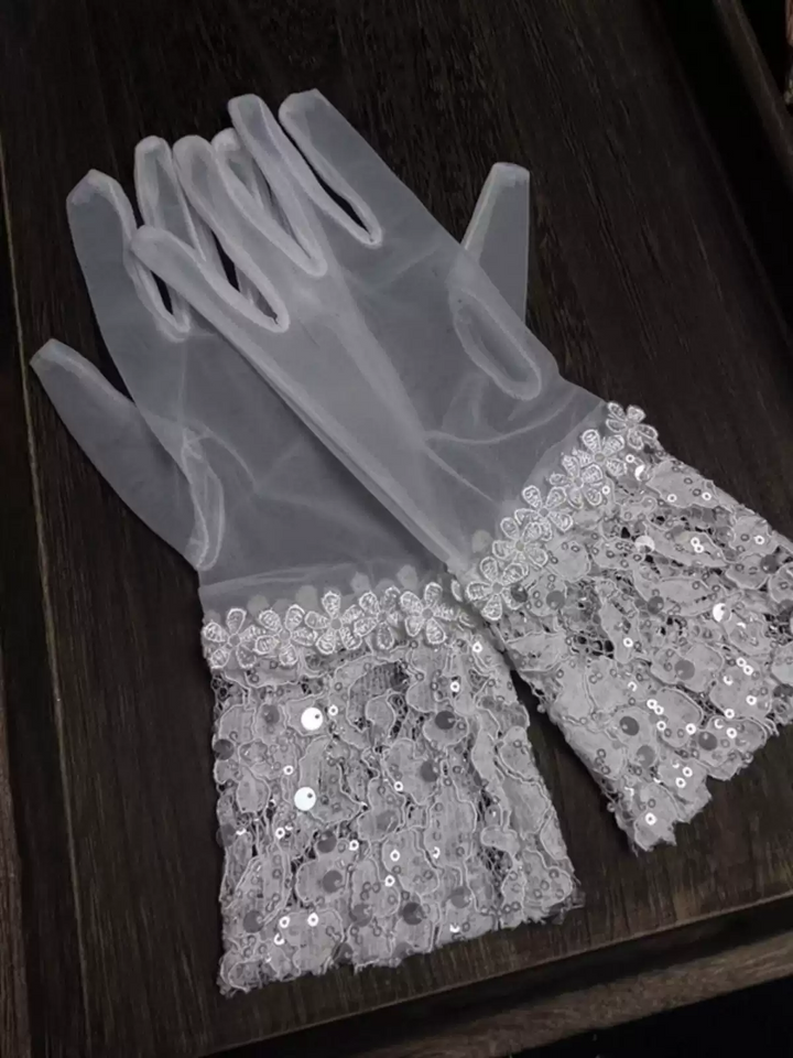 Elegant Silver Sequined Floral Tulle Bridal Gloves