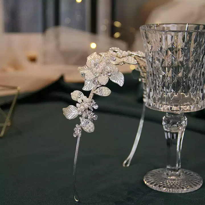 Moonlit Fern – Pearl & Crystal Leaf Bridal Headband