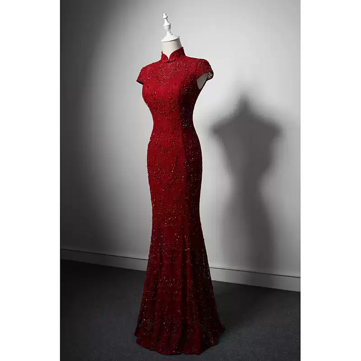 Luxury Red Cheongsam Dress with Lace and Beaded Detailing  – Elegant Red Evening Gown with Cap Sleeves Plus Size