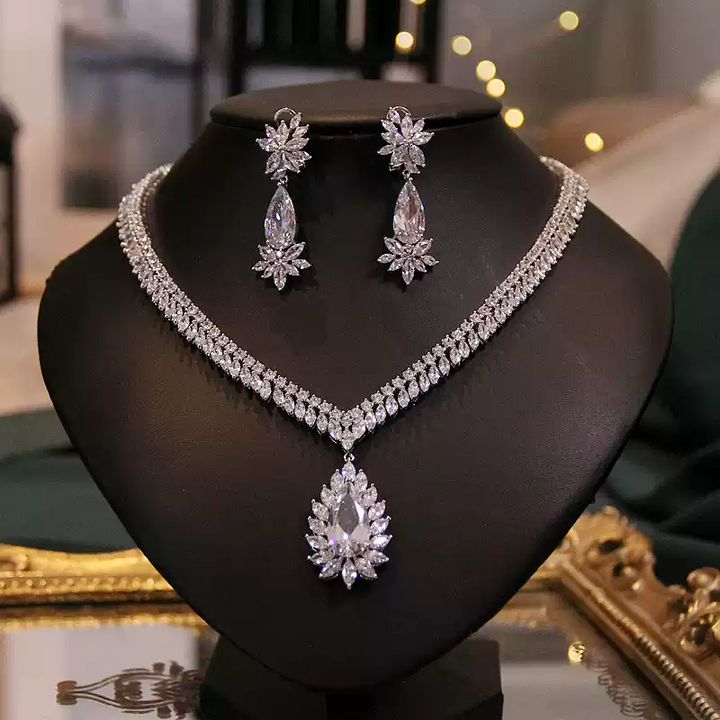 Winter Crown – Marquise Crystal Pendant Necklace & Earrings Set