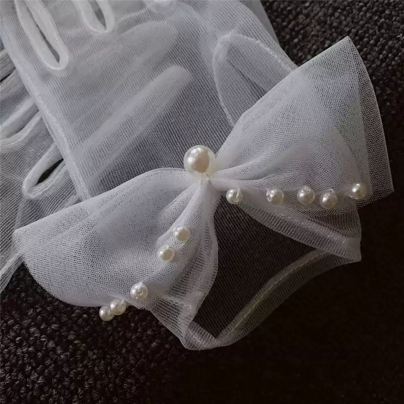 Vintage-Inspired White Tulle Bridal Gloves with Pearl-Embellished Bows