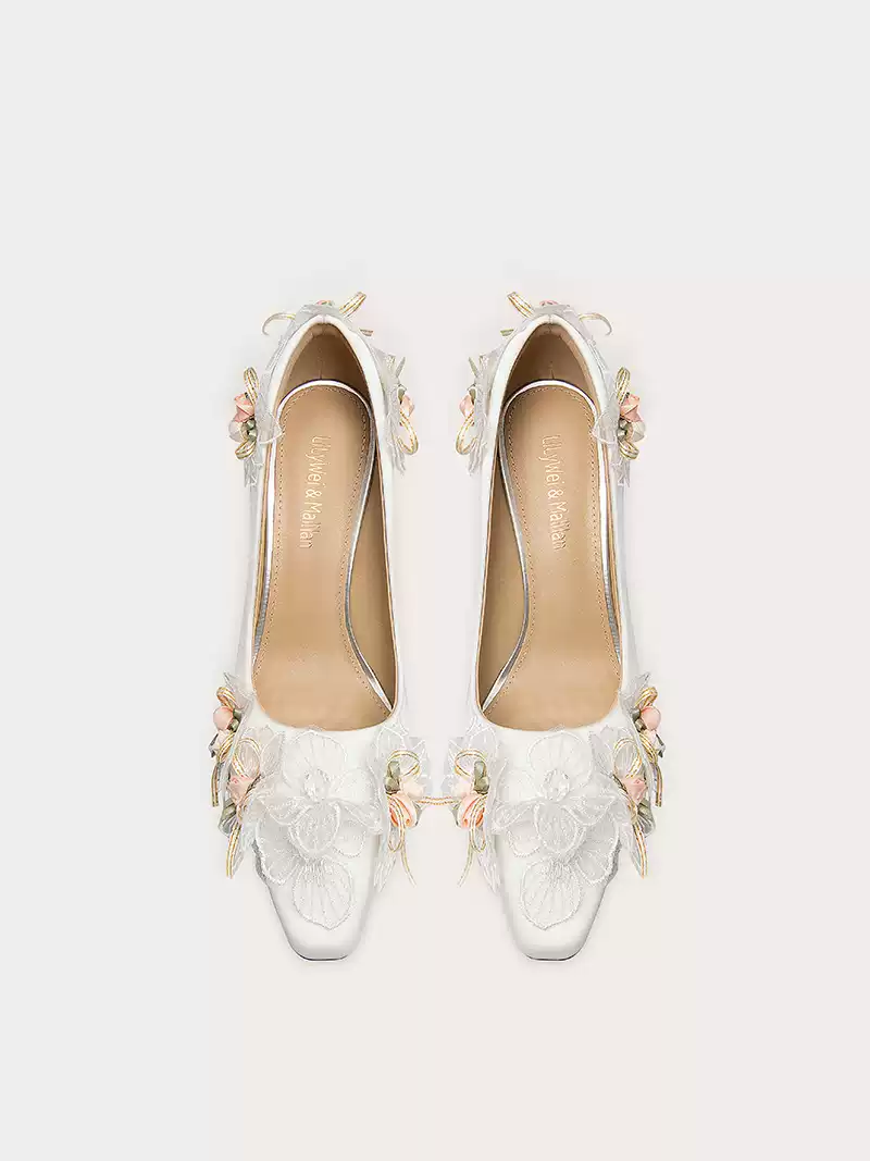 Vintage-Inspired White Bridal Chunky Heels with Floral Appliqués - Comfortable High Heels