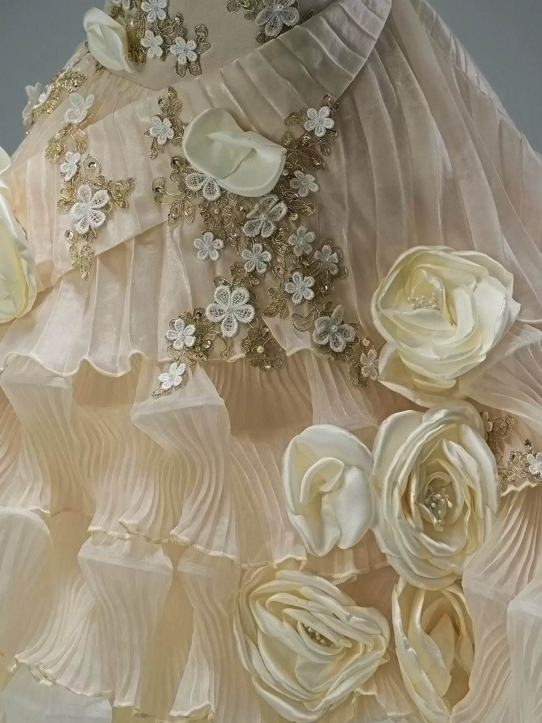 Yellow Fairytale Layered Tulle Ruffle Dress with Floral Appliqué – Off the Shoulder Evening Dress with Corset Back Plus Size
