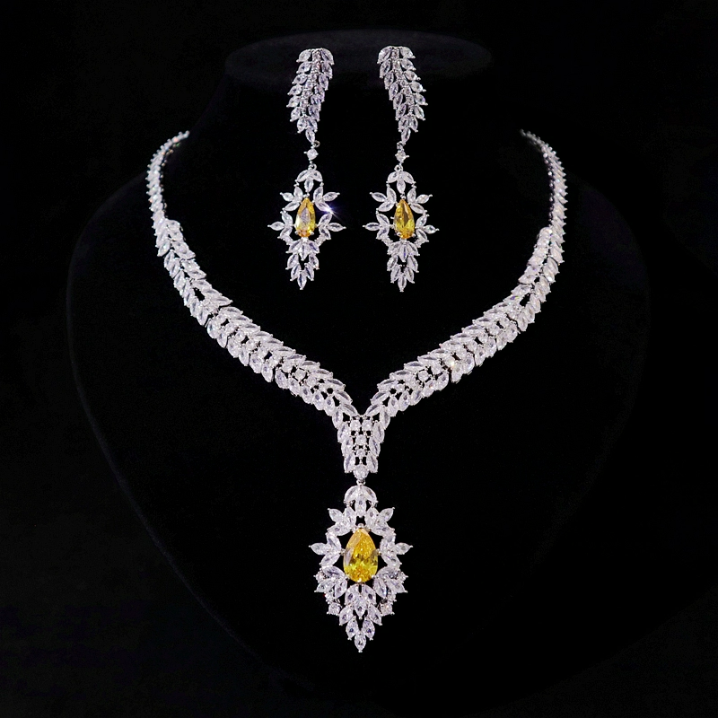 Vintage-Inspired Zircon Necklace and Earrings Set – Elegant Bridal Jewelry Set