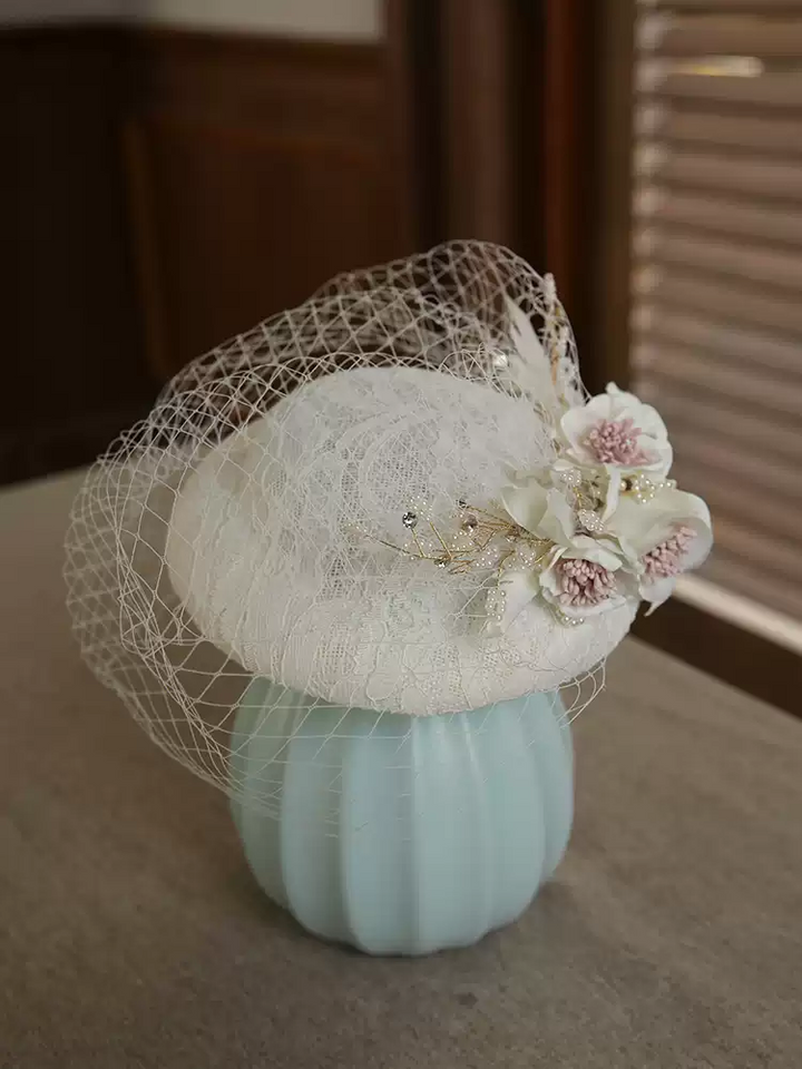 Vintage-Inspired Bridal White Fascinator Hat with Veil - White Wedding Hats
