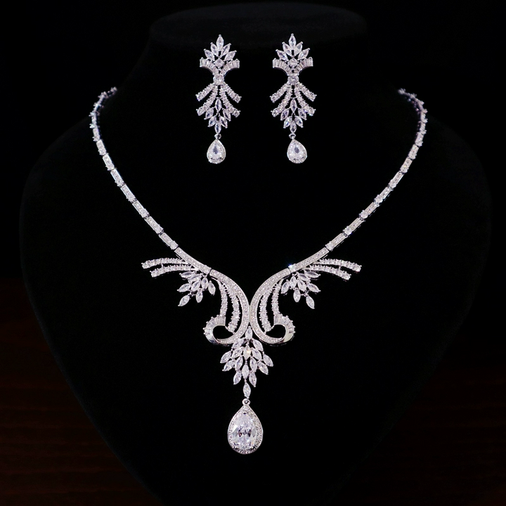 Vintage-Inspired Zircon Jewelry Set - Diamond Necklace and Bride Earrings