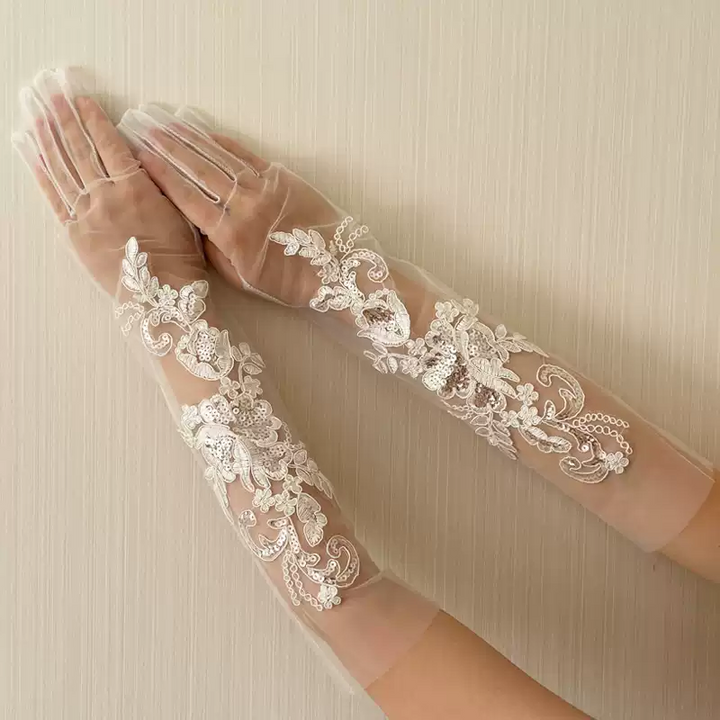 Vintage-Inspired Crystal-Embellished Floral Lace Bridal Gloves