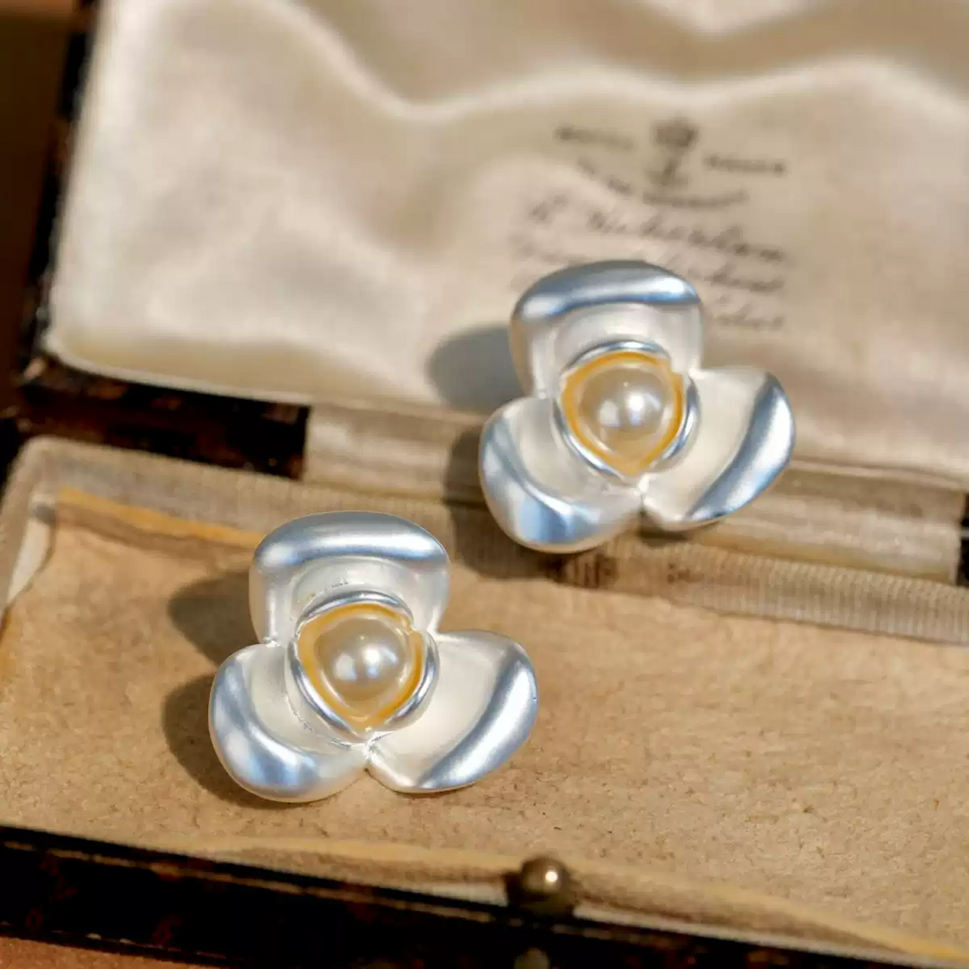 Dew on Petals – Handmade Vintage Pearl Camellia Earrings – Camellia Buds