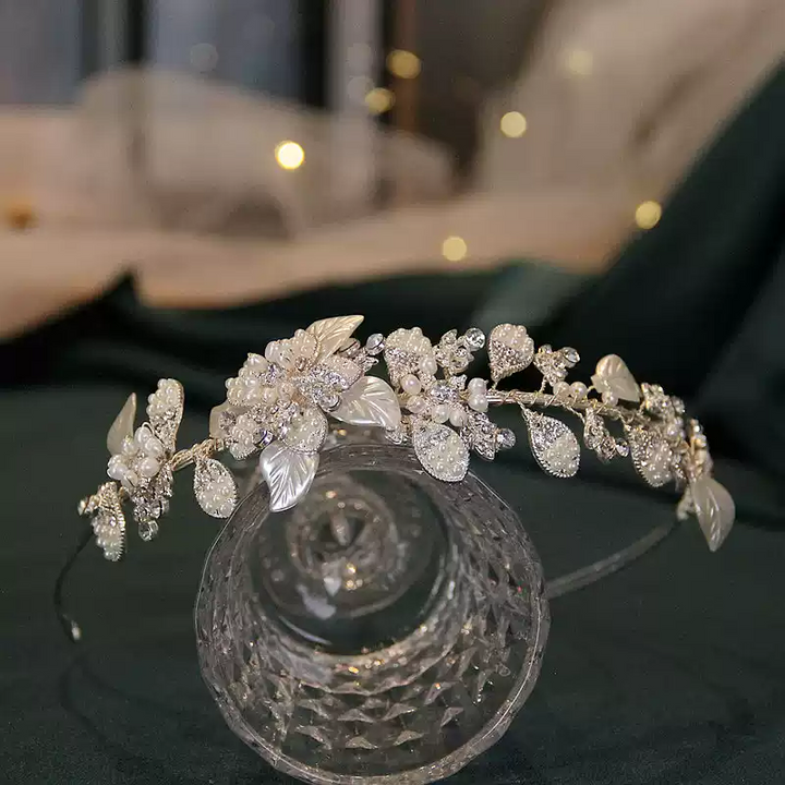 Moonlit Fern – Pearl & Crystal Leaf Bridal Headband