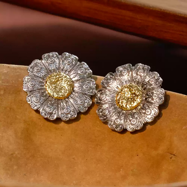 Whispers of the Silver Meadow – Vintage Daisy Bloom Earrings - Silver Daisy