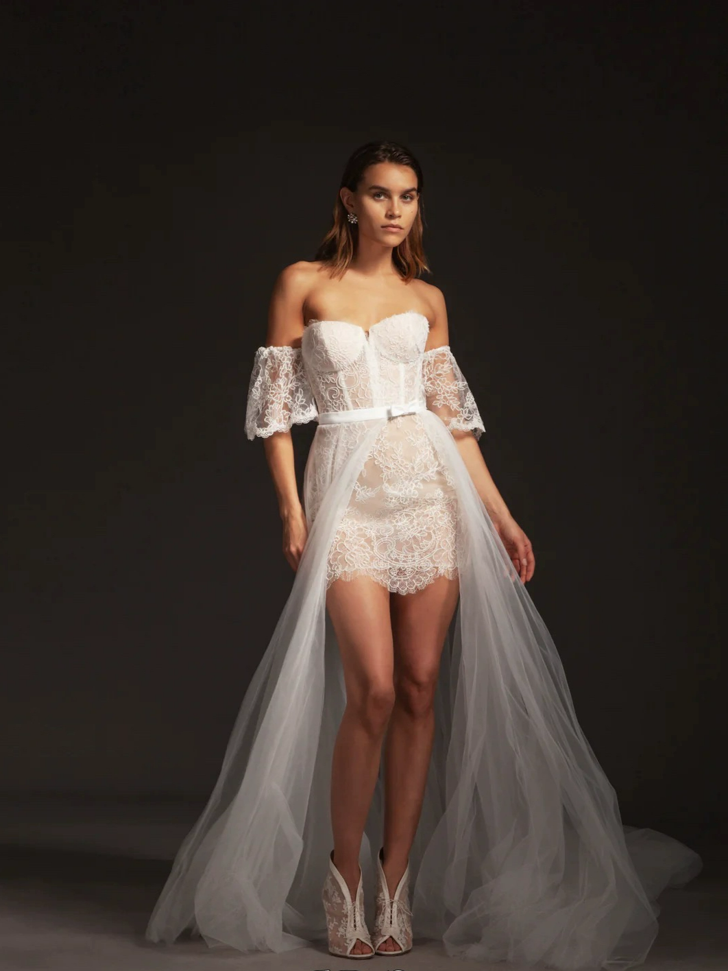 Short Bridal Wedding Dress with Convertible Puffy Tulle Train – Strapless Wedding Dress with Lace Plus Size