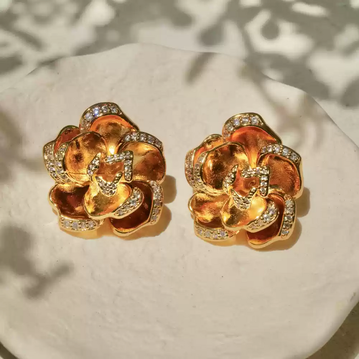 Whispers of Rose – Vintage Silver Camellia Earrings - La Vie en Rose