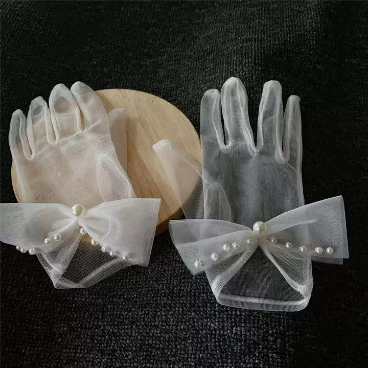 Vintage-Inspired White Tulle Bridal Gloves with Pearl-Embellished Bows