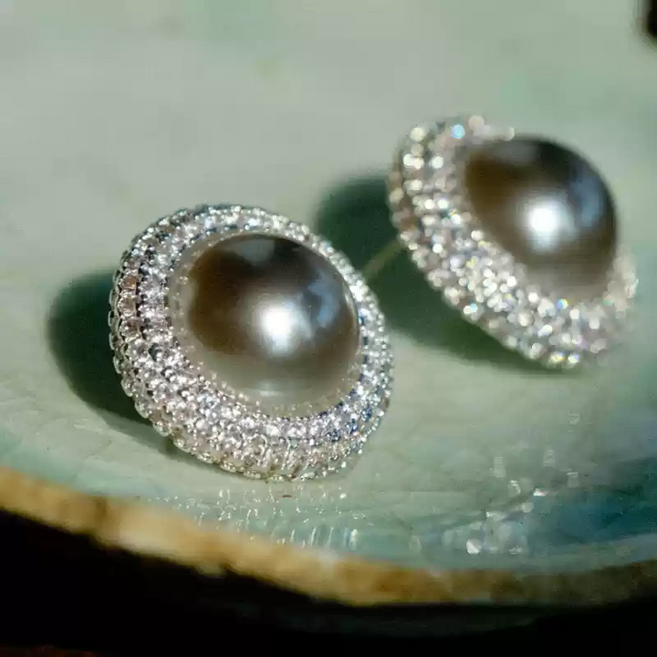 Moonlit Reverie – Handmade Vintage-Style Gray Pearl and Zircon Halo Earrings - Nix