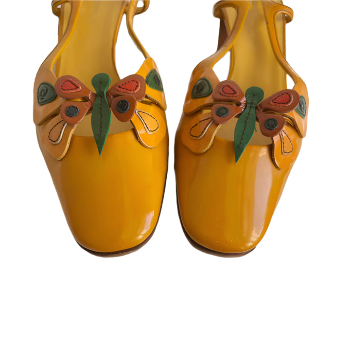 Vintage-Inspired Orange Closed-Toe Sandals with Buckle Strap - Handmade Chunky Heel Summer Footwear
