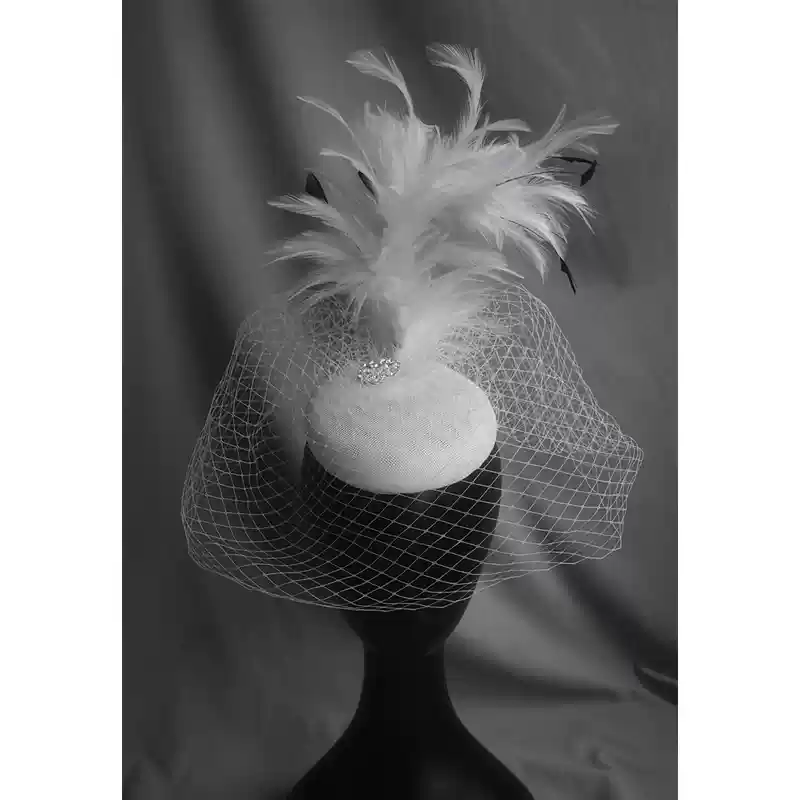 Vintage-Inspired Pink Feather Fascinator - Cocktail Hat with Veil