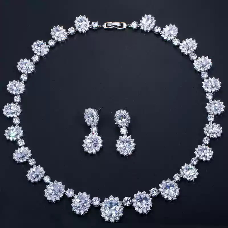 Scarlet Empress – Red Crystal Halo Necklace & Earrings Set