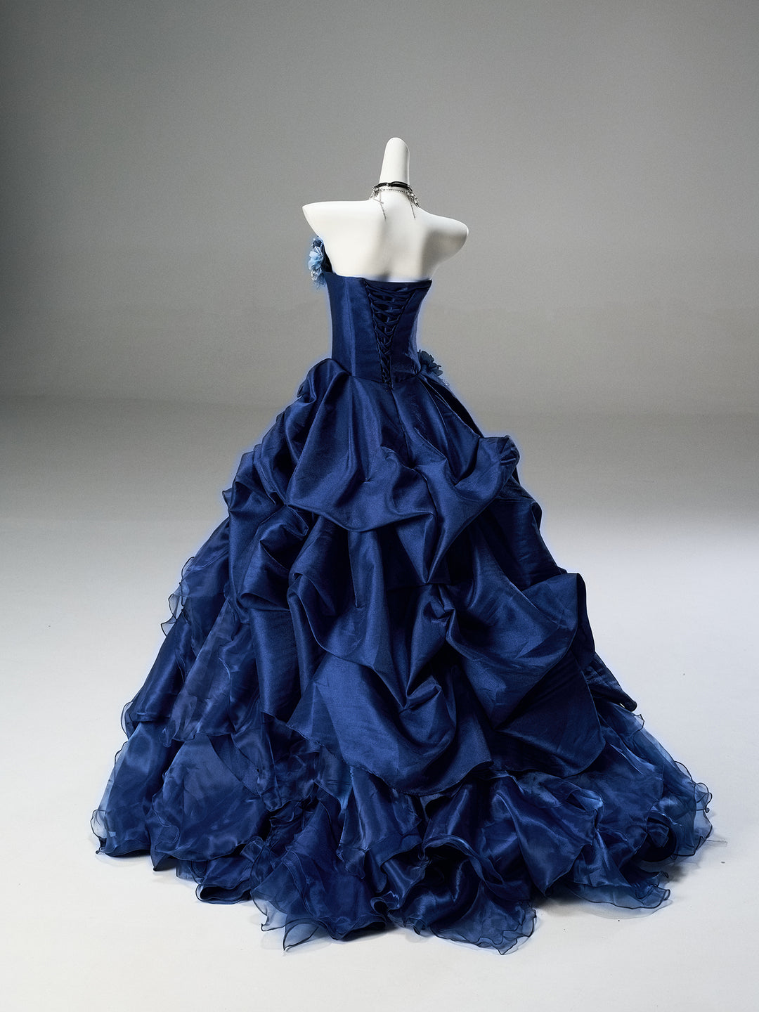 Gothic Navy Blue Floral Evening Dress with Floral Embellishment – Elegant Strapless Evening Dress with Corset Back Plus Size