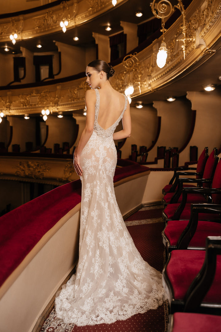 Ivory Lace Mermaid Wedding Dress with Open Back – Sleeveless Wedding Dress with Deep Neckline Plus Size – KIMBERLY