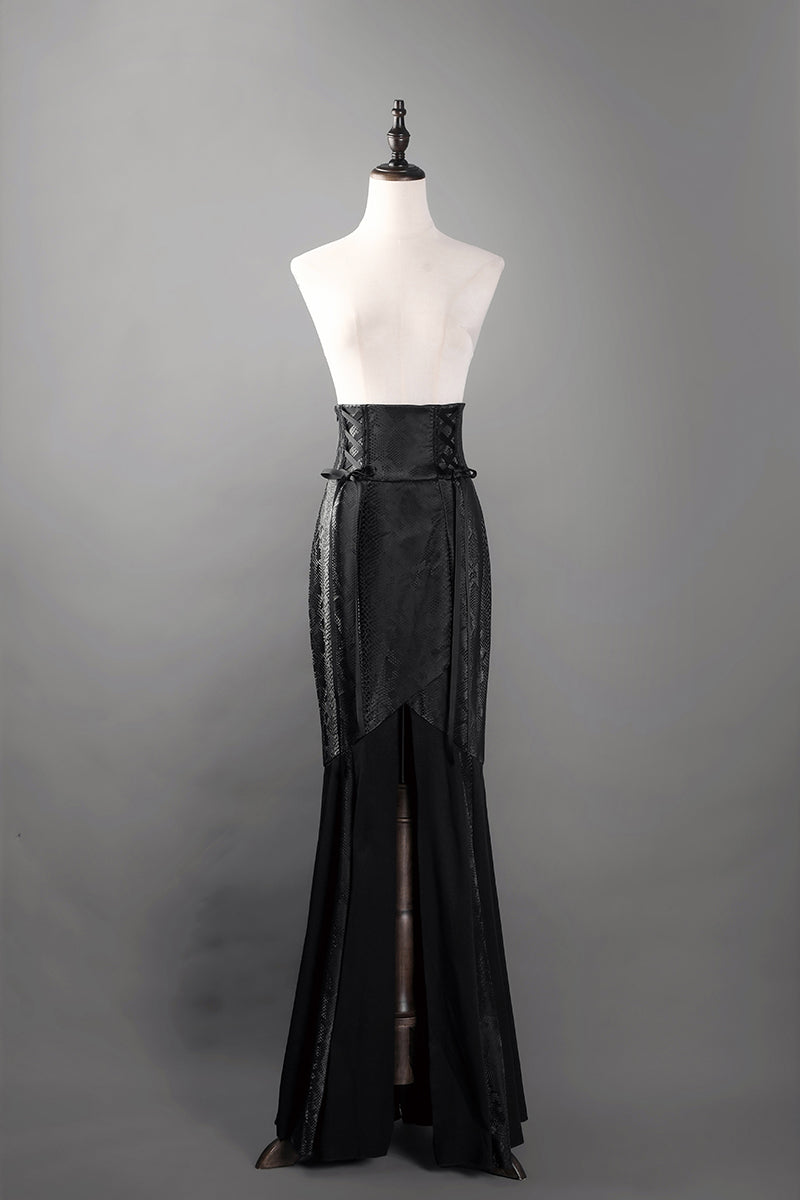 Victorian-Inspired Gothic Black Halter Dress with Bell Sleeves and Lace-Up – Long Sleeves Evening Gown Plus Size
