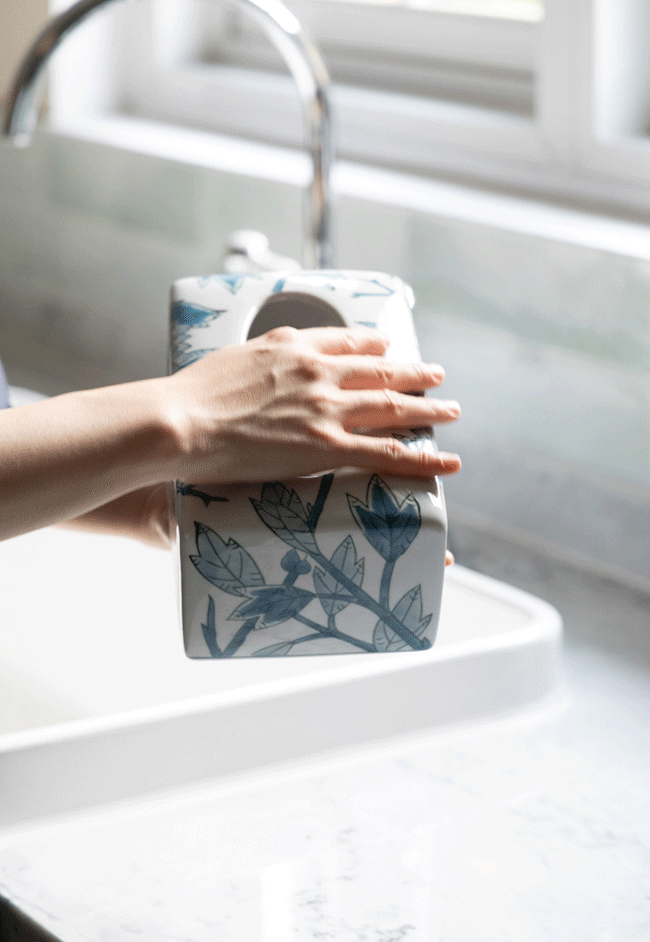 Oriental Handmade Blue and White Porcelain Tissue Box with Hand-Painted Underglaze Art