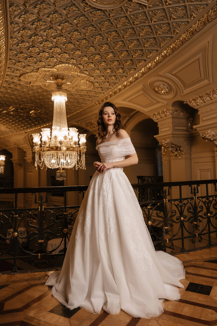 Ivory Lace A-Line Wedding Dress with Cape – Sleeveless Wedding Dress with Sheer Corset and Chantilly Lace Plus Size – JOSEPHINE