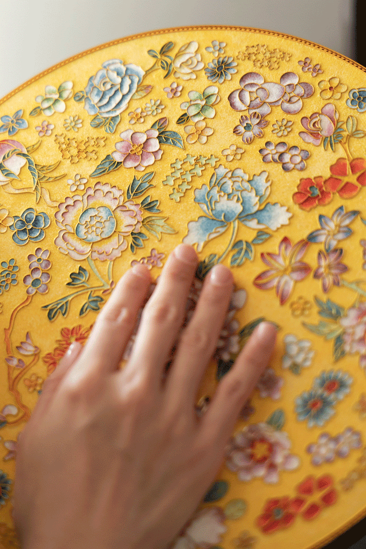 Oriental Handcrafted Cloisonné Enamel Decorative Plate with Floral Motifs and Activated Carbon Purifying Function