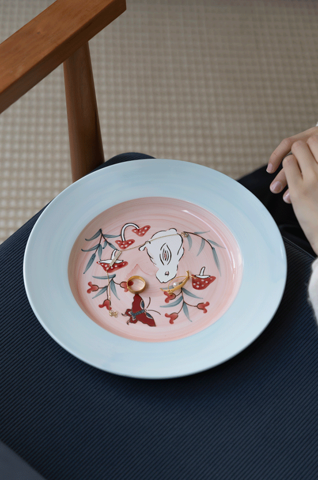 Vintage-Inspired Artistical Italian Hand-Painted Porcelain Plate in Tiffany Blue and Soft Pink