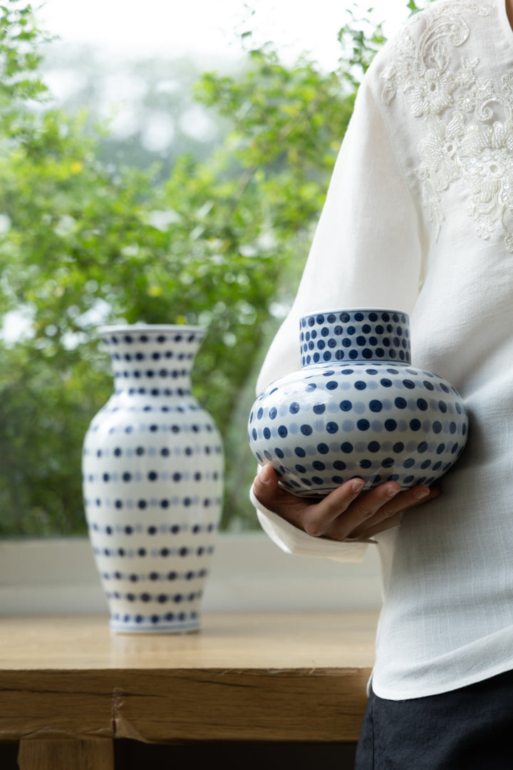 Vintage-Inspired Artistical Handcrafted Blue and White Porcelain Vase Set with Hand Painted Polka Dot