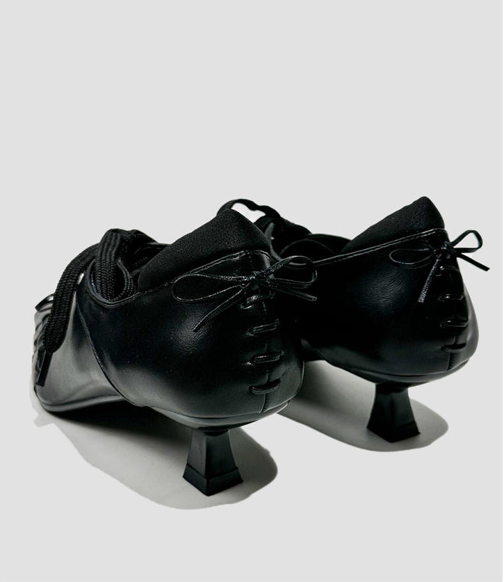 Vintage-Inspired Handcrafted Gothic Black Cowhide Leather Victorian Lace Up Shoes