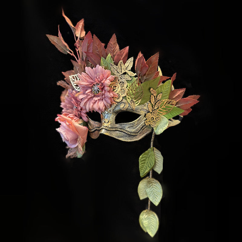 Vintage-Inspired Rococo Gold Masquerade Mask with Flowers and Leaves – Fancy Mardi Gras Mask for Masquerade