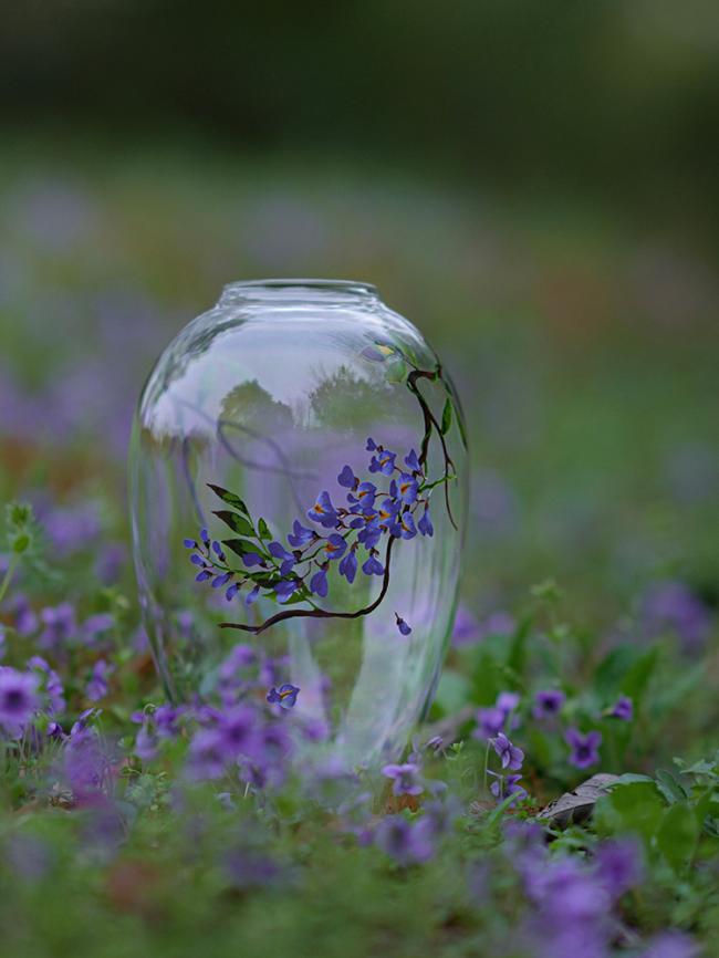 Art Deco Handmade Italian Blown Glass Vase and Glass Decor with Hand-Painted Wisteria Design