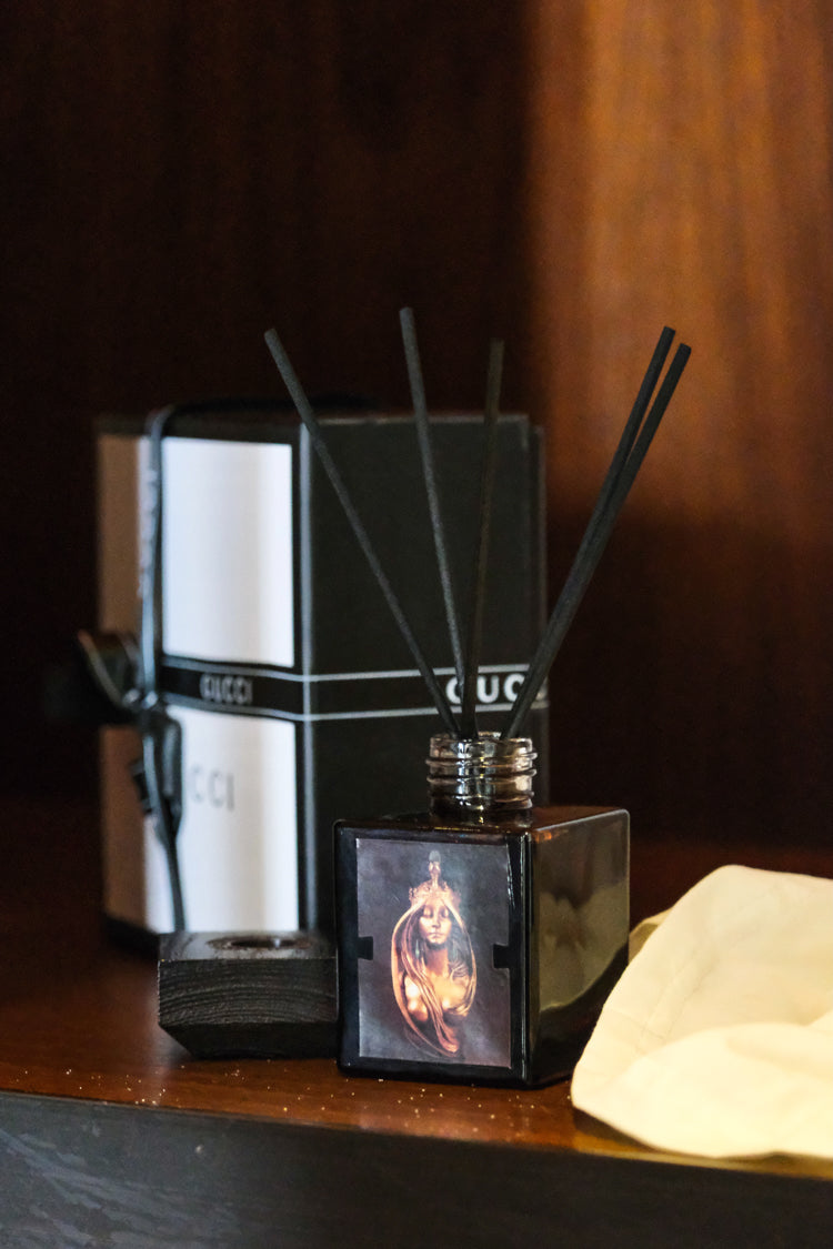 Art Deco Egyptian Limited Nile Reed Diffuser with Fresh Herb in Handmade Murano Glass Bottle