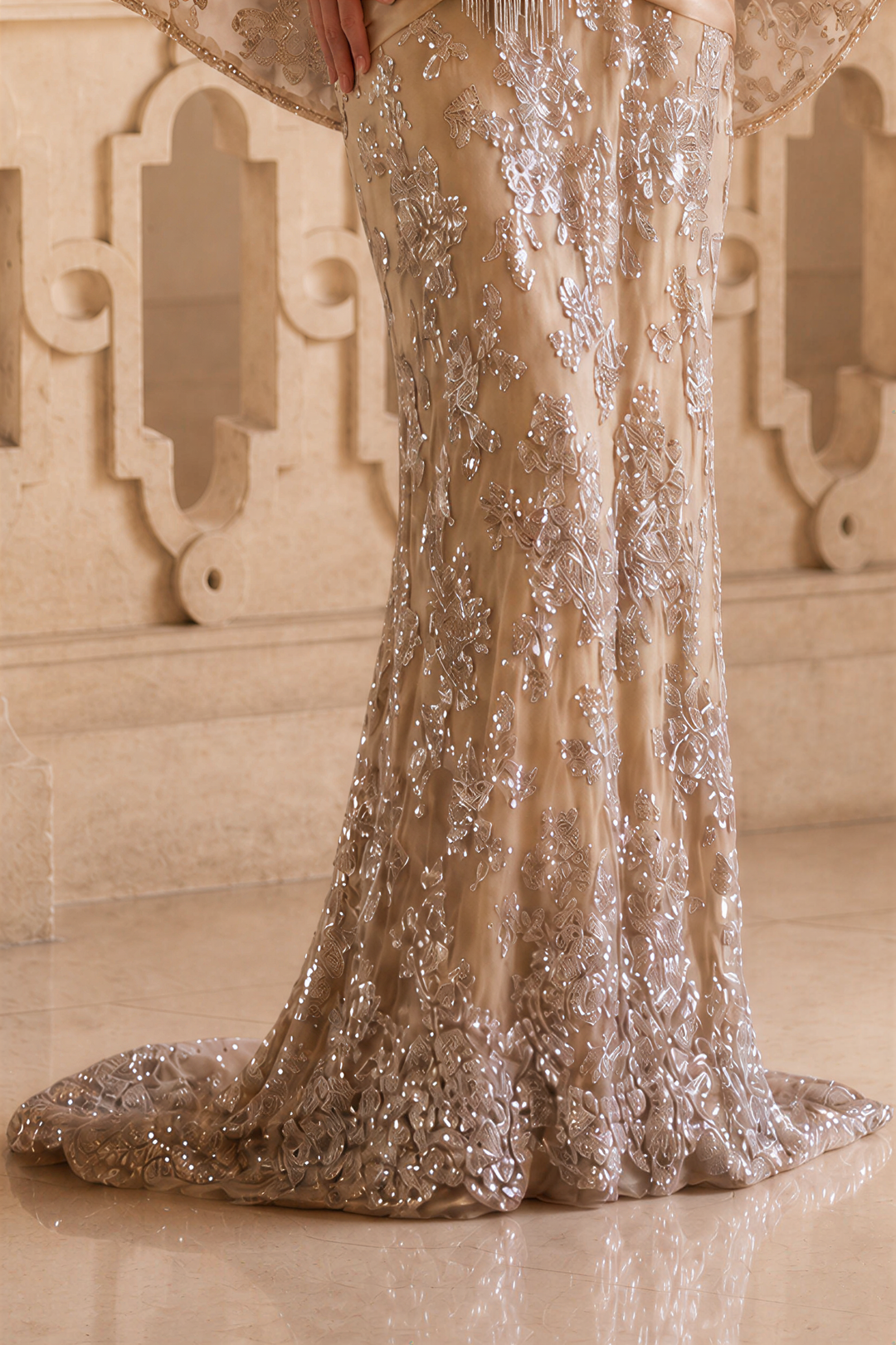 1920s Gatsby Champagne Lace Evening Dress – High Neck Long Sleeve Beaded Satin Gown with Draped Waist and Flared Sleeves Plus Size