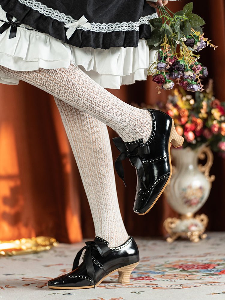 Low Heeled Laced Up Brogues Handmade 1930s Vintage-Inspired Patent