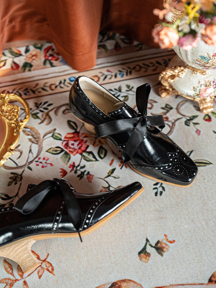 1930s Vintage - Inspired Patent Leather Lace - Up Brogues - Retro Low Heel Oxford Shoes - WonderlandByLilian