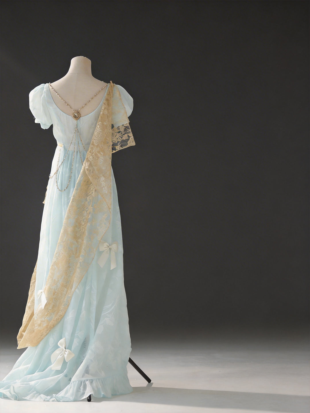 Regency Era Mint Green Empire Waist Chiffon Dress with Puff Sleeves and Gold Chain Detail – Bridgerton Inspired Vintage Gown Plus Size