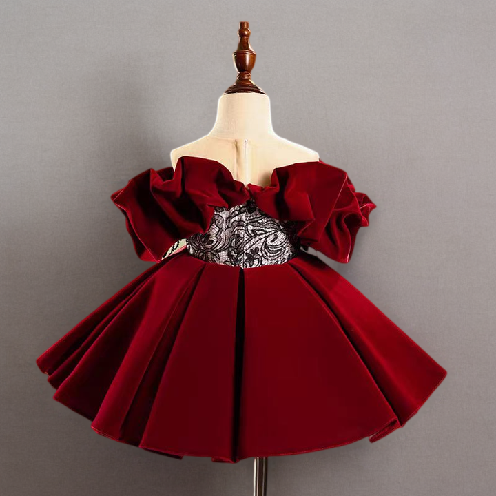 Gothic Red Velvet Long Sleeve Flower Girl Dress with Black Lace and Bow Appliqués for Special Occasion - Plus Size