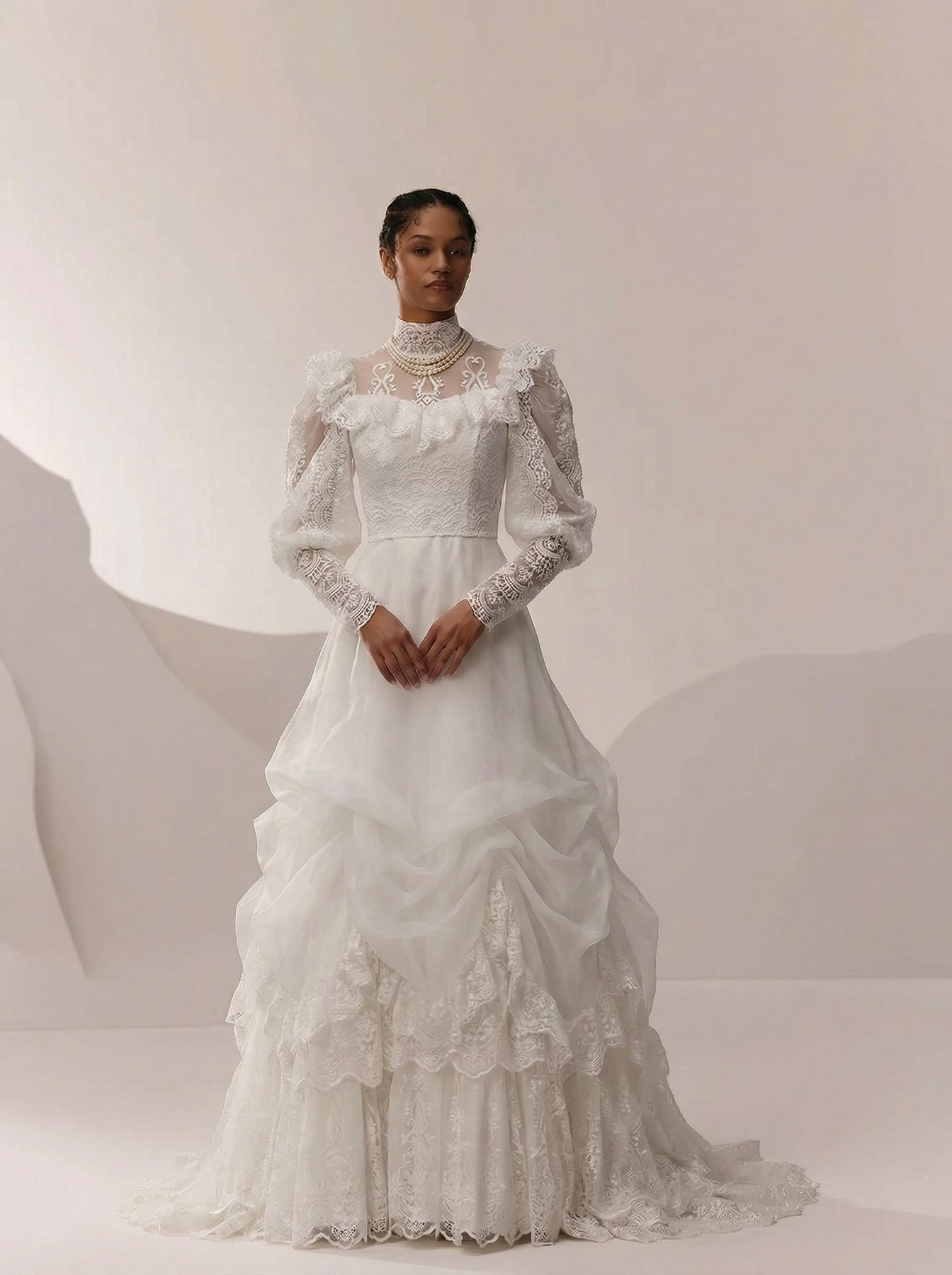 Antique White Modest Wedding Dress - Vintage Wedding Dress