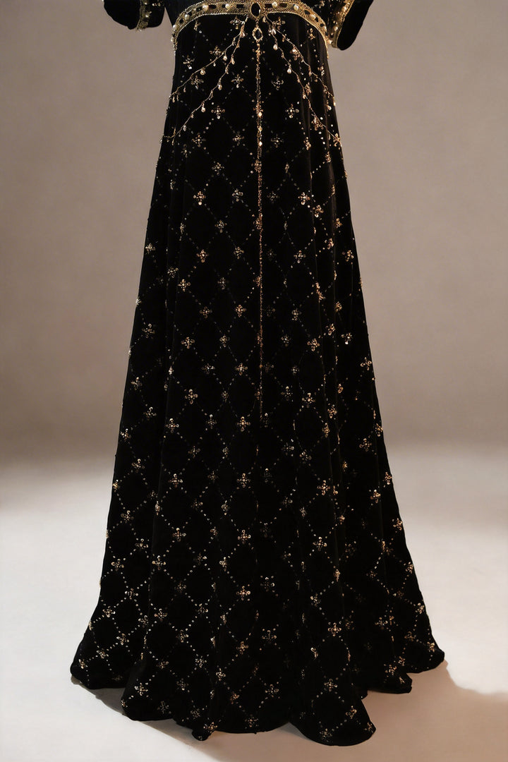 Regency Era Black Velvet Gold Embroidered Empire Waist Vintage Gown with Puff Sleeves – Bridgerton Inspired Dress Plus Size