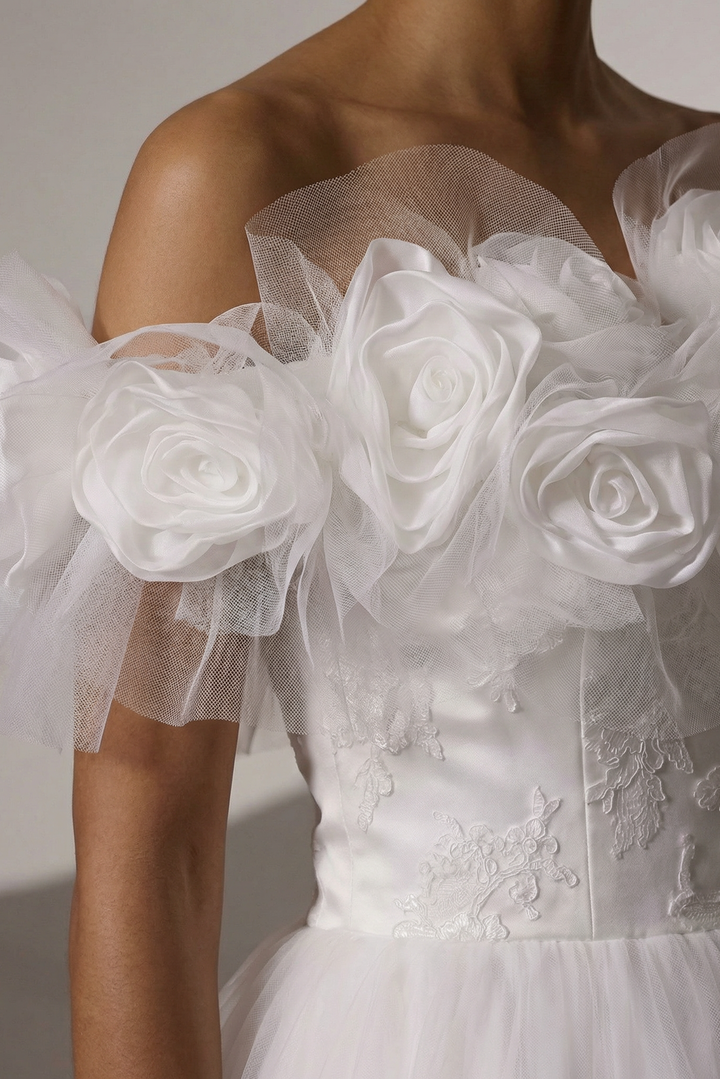 Antique Vintage Victorian Ivory White Tulle Ball Gown Wedding Dress with 3D Floral Embellishments - Plus Size