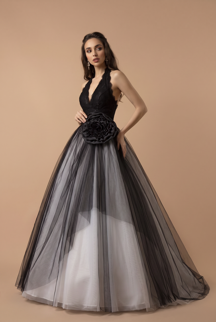 Black Gothic Wedding Dress Deep V Neck Halter Corset Tulle Ball Gown Plus Size